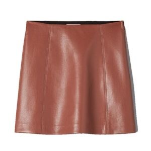 Babaton modern mini skirt in cognac